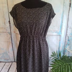 Mama H&M black and white polka dot dress